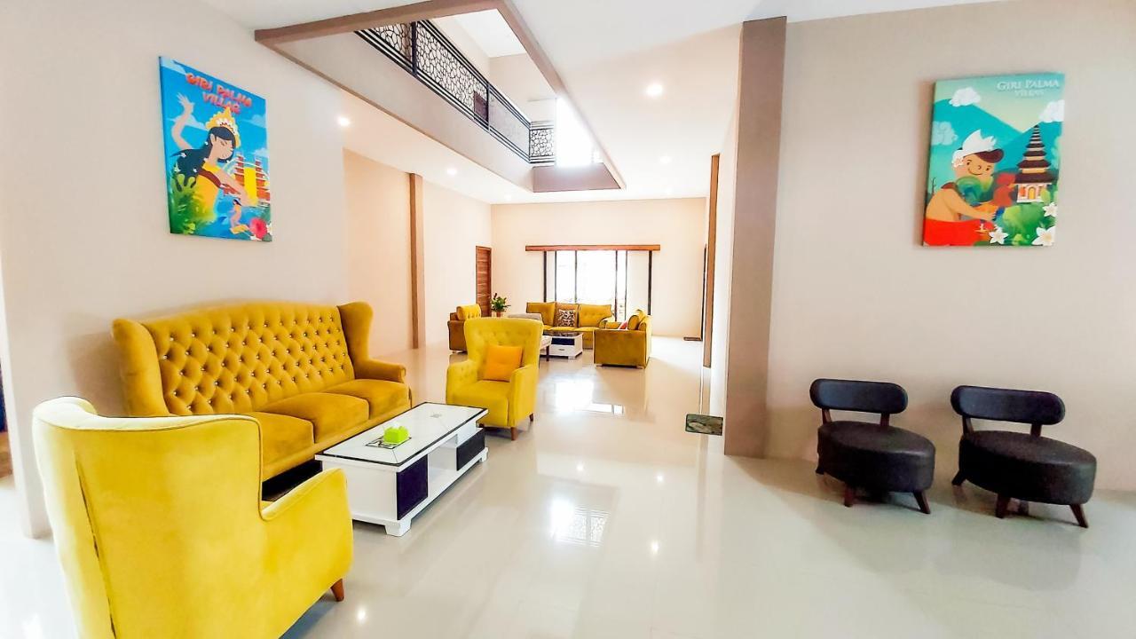 Giri Palma Hotel Malang Esterno foto