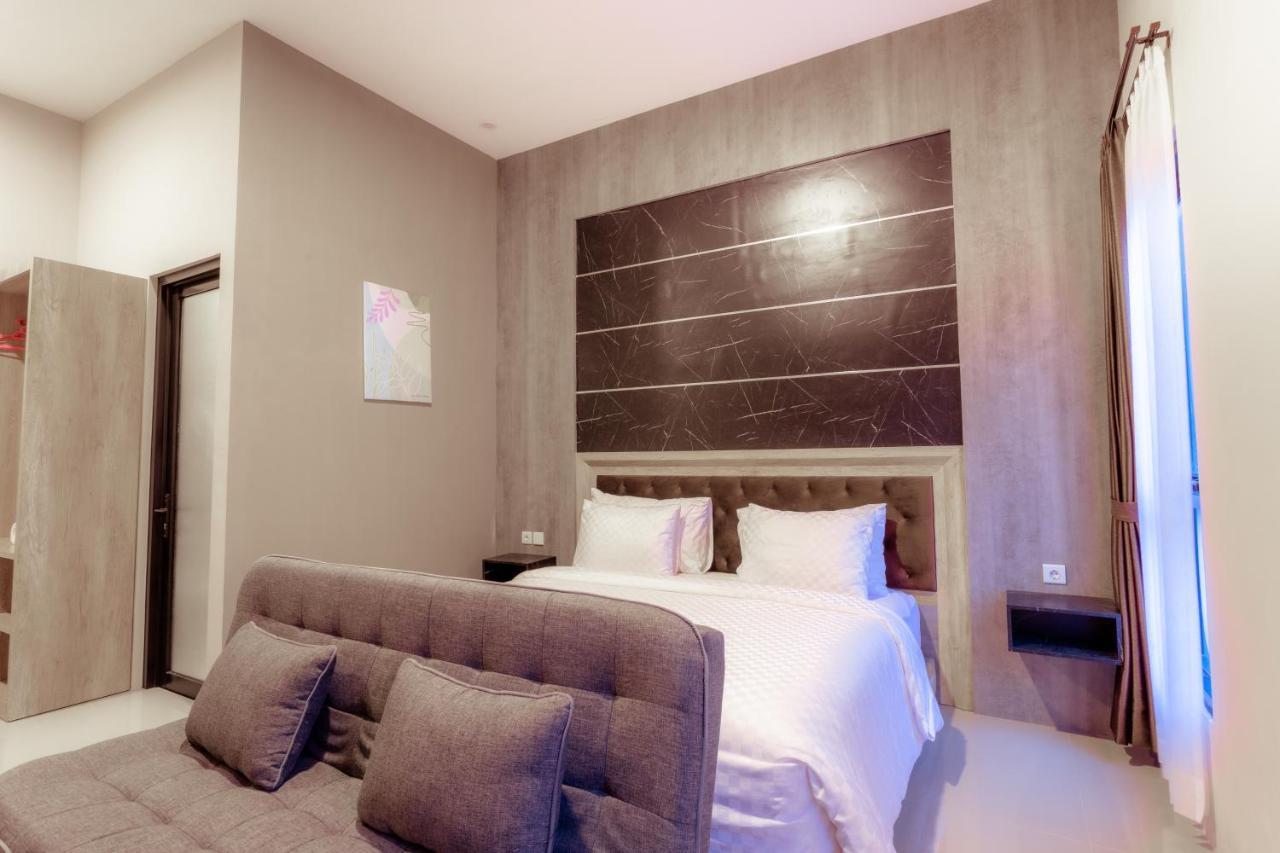 Giri Palma Hotel Malang Esterno foto