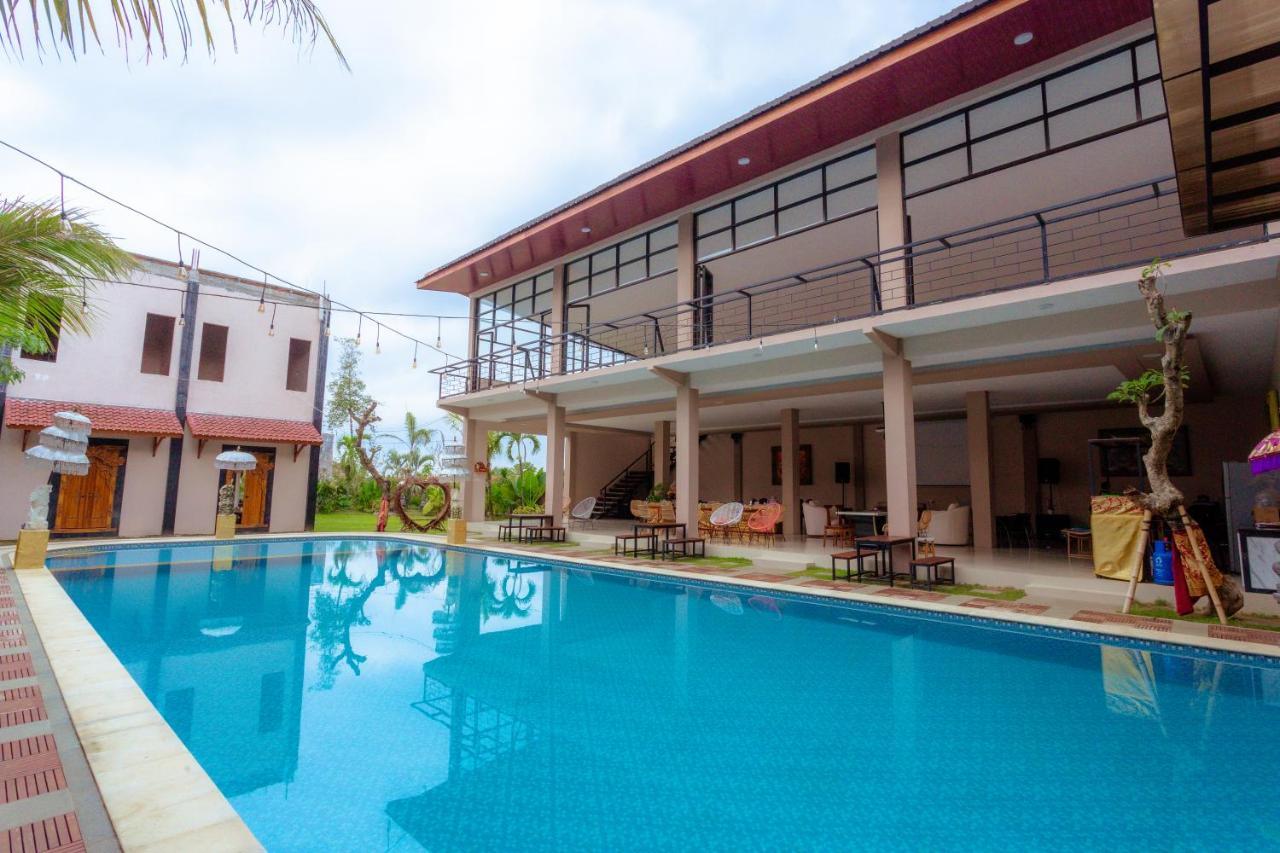 Giri Palma Hotel Malang Esterno foto